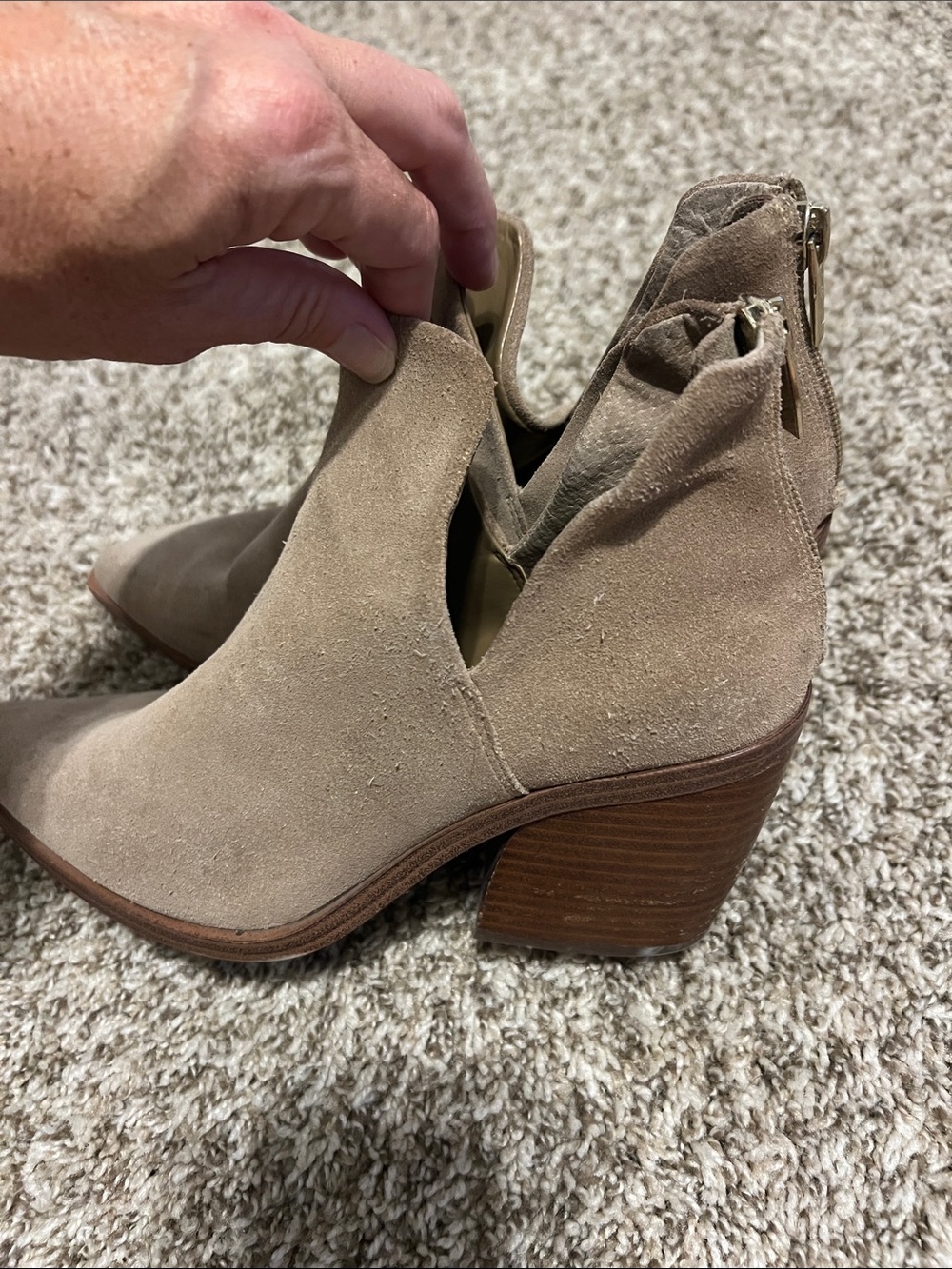 Vince Camuto Suede Ankle Booties in Taupe with Stacked Heel- size 9.5 - Picture 3 of 11